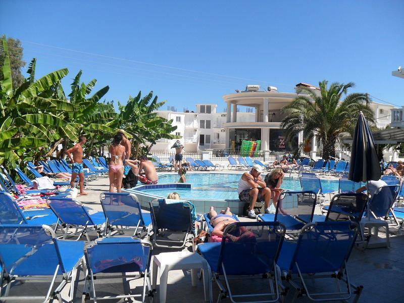 Mariana Hotel Laganás Eksteriør bilde